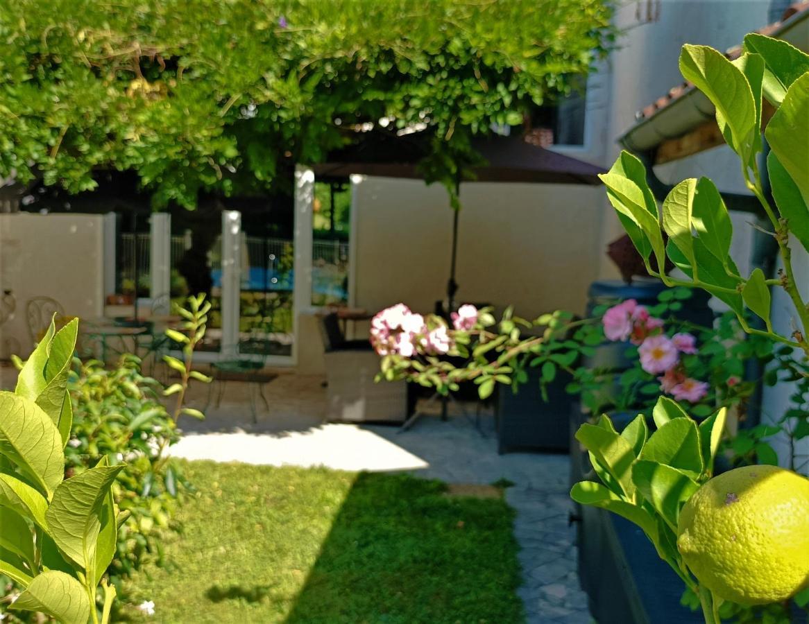 Chambres D'Hotes Villa Lortin Pouillon Екстер'єр фото